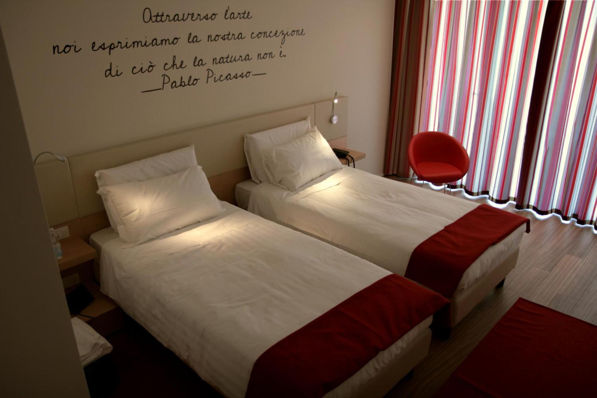 Una Hotels Le Terrazze Treviso Hotel & Residence Lancenigo Extérieur photo